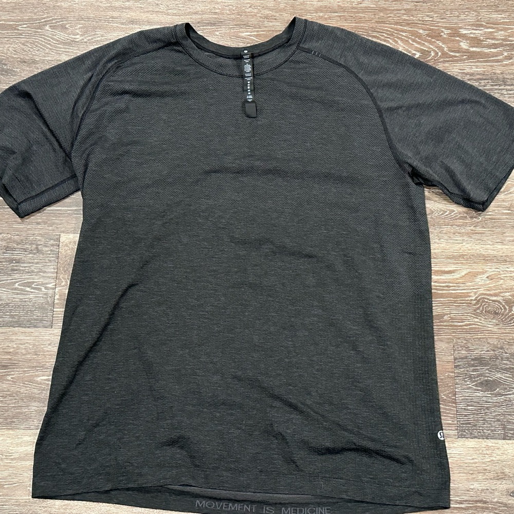 Lululemon Metal Vent Tech XXL